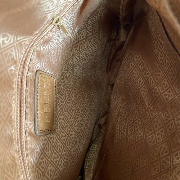 Relic crossbody bag - Picture 3 of 4